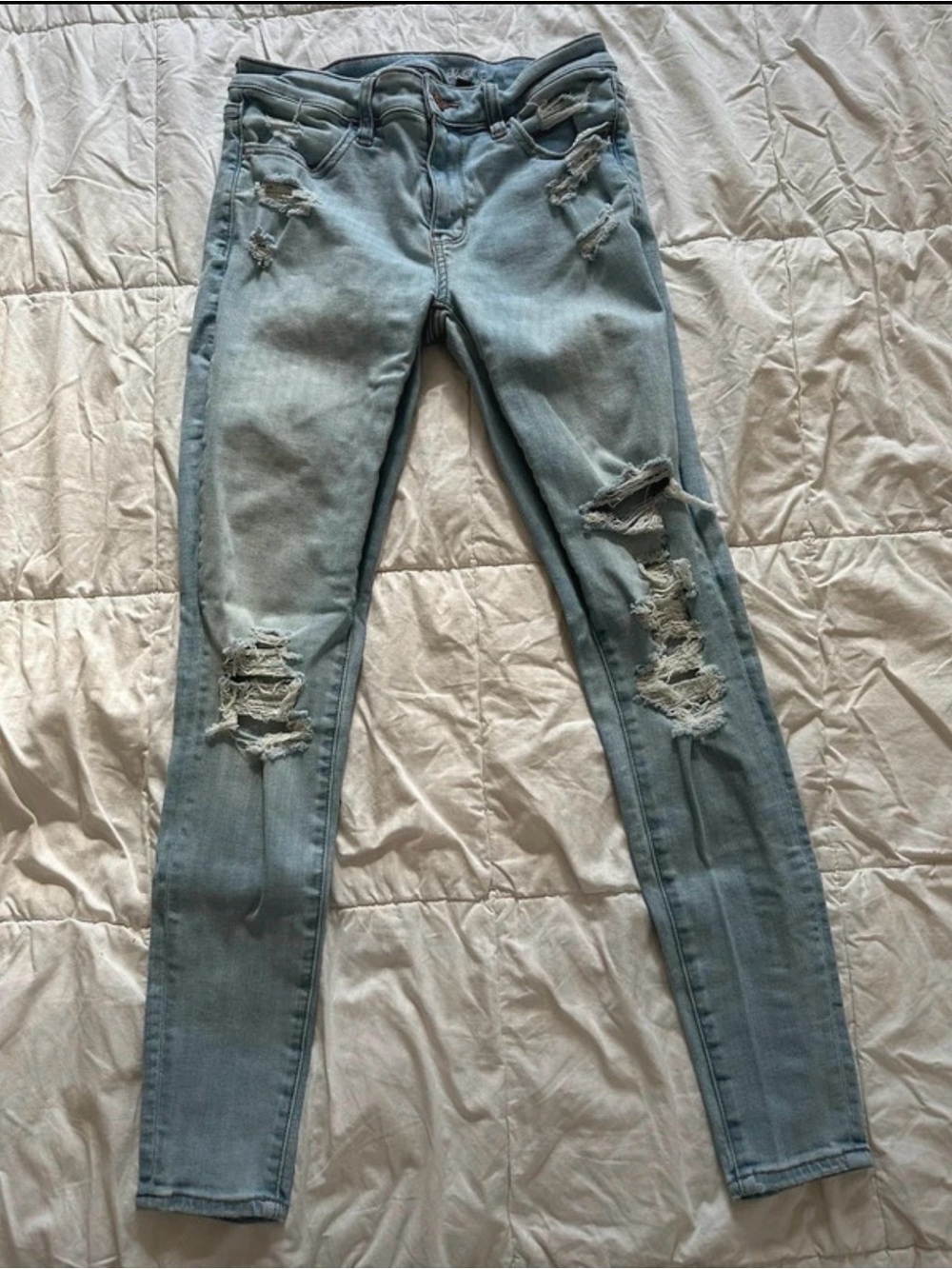 American Eagle Outfitters Light Blue Ripped Skinny Jeans